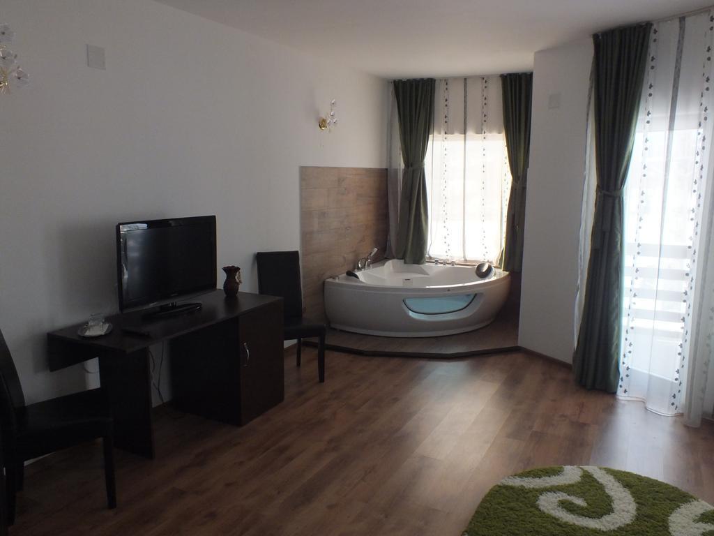 Pensiunea Eliza Hotel Podu Cosnii Quarto foto