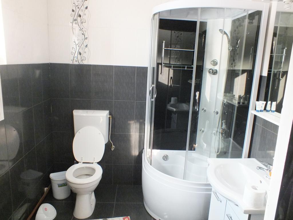 Pensiunea Eliza Hotel Podu Cosnii Quarto foto